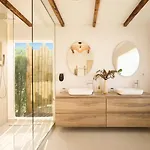 Willa Vacation I Moss, Ibiza-style Villa, Golf-front, Swimming-pool, Biohacking, Sauna, Fire-pit Lounge, 7min From Puerto Banus *