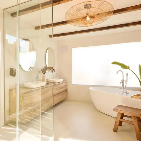 Vacation I Moss, Golf-front, Swimming-pool, Minutes From The Marina And The