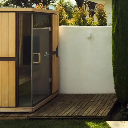 Villa Vacation I Moss, Golf-front, Swimming-pool, Minutes From The Marina And The Marbella