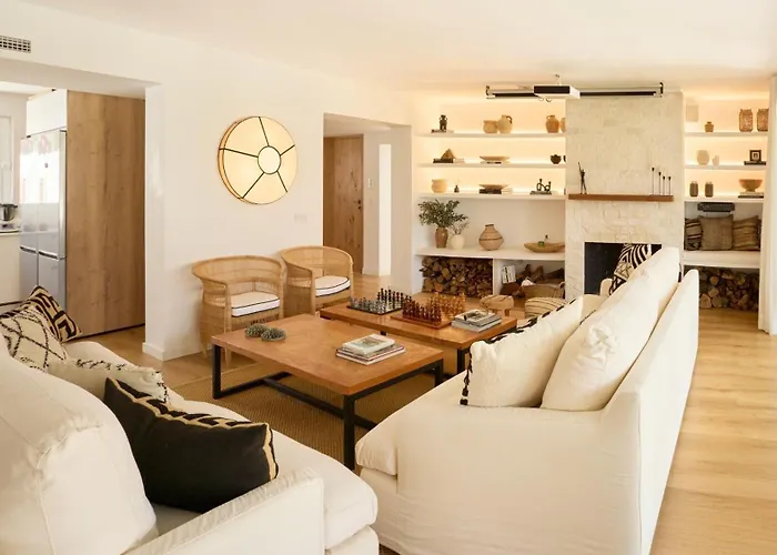 Βίλα Vacation I Moss, Golf-front, Swimming-pool, Minutes From The Marina And The