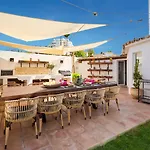 Vacation I Moss, Ibiza-style Villa, Golf-front, Swimming-pool, Biohacking, Sauna, Fire-pit Lounge, 7min From Puerto Banus *