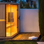 Vacation I Moss, Ibiza-style Villa, Golf-front, Swimming-pool, Biohacking, Sauna, Fire-pit Lounge, 7min From Puerto Banus Villa *