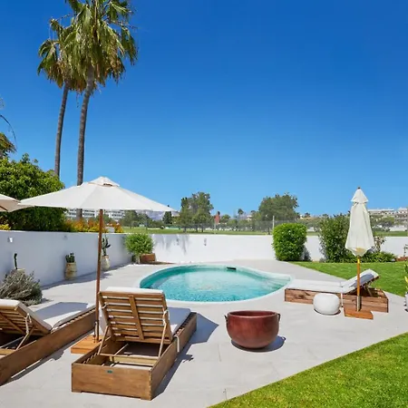 Villa Vacation I Moss, Ibiza-style Villa, Golf-front, Swimming-pool, Biohacking, Sauna, Fire-pit Lounge, 7min From Puerto Banus