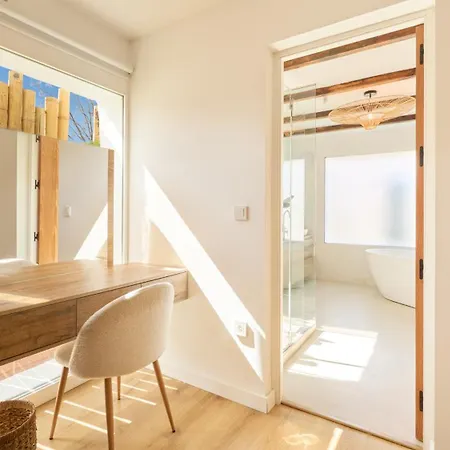 Villa Vacation I Moss, Golf-front, Swimming-pool, Minutes From The Marina And The Marbella