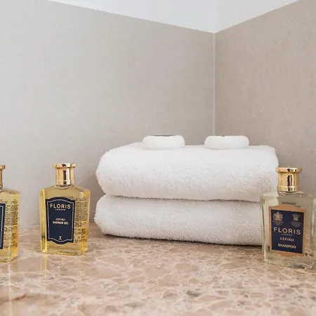 Вилла Vacation I Moss, Golf-front, Swimming-pool, Minutes From The Marina And The *