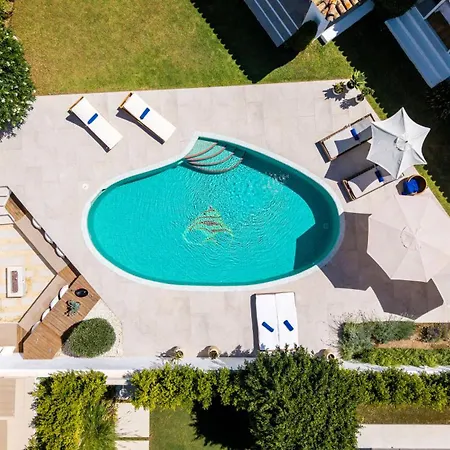 Vacation I Moss, Ibiza-style Villa, Golf-front, Swimming-pool, Biohacking, Sauna, Fire-pit Lounge, 7min From Puerto Banus *