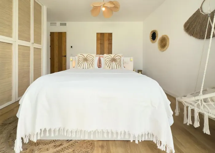 Vacation I Moss, Golf-front, Swimming-pool, Minutes From The Marina And The Villa *