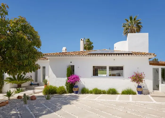 Vacation I Moss, Golf-front, Swimming-pool, Minutes From The Marina And The *