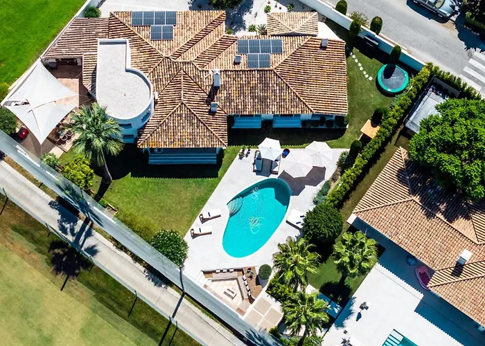 Vacation I Moss, Golf-front, Swimming-pool, Minutes From The Marina And The וילה מארבלה