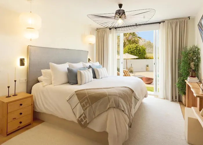 Vacation I Moss, Golf-front, Swimming-pool, Minutes From The Marina And The Vila