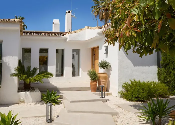 Vacation I Moss, Golf-front, Swimming-pool, Minutes From The Marina And The Vila Marbella